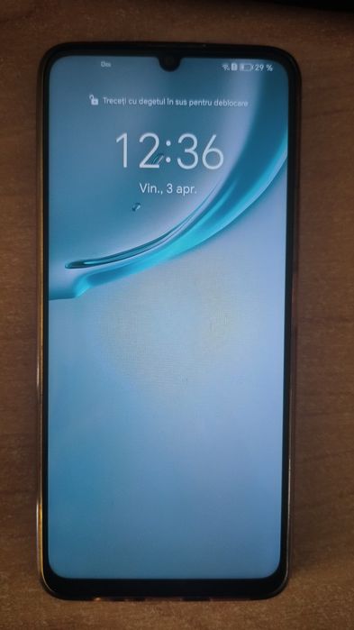 Vând telefon Honor X7