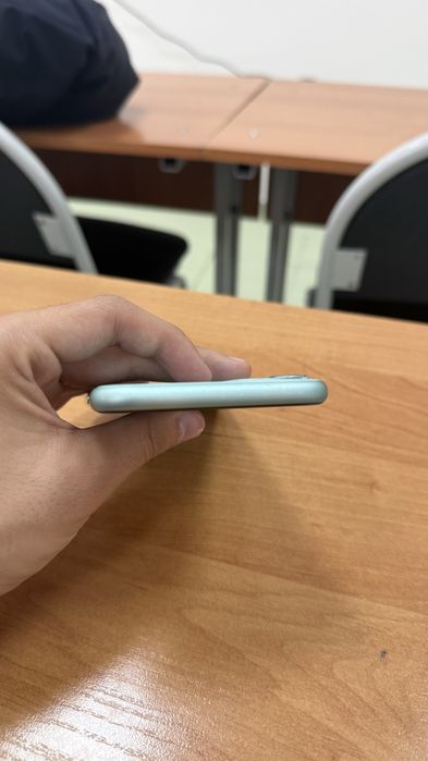 Продаю iPhone 11 128gb 75% AKB