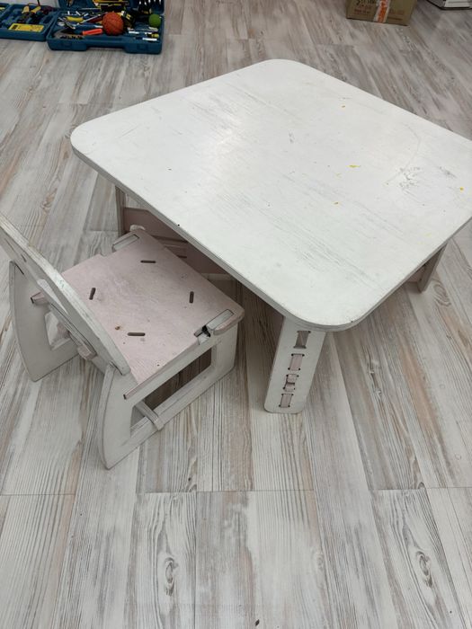 Детский столик + стульчик