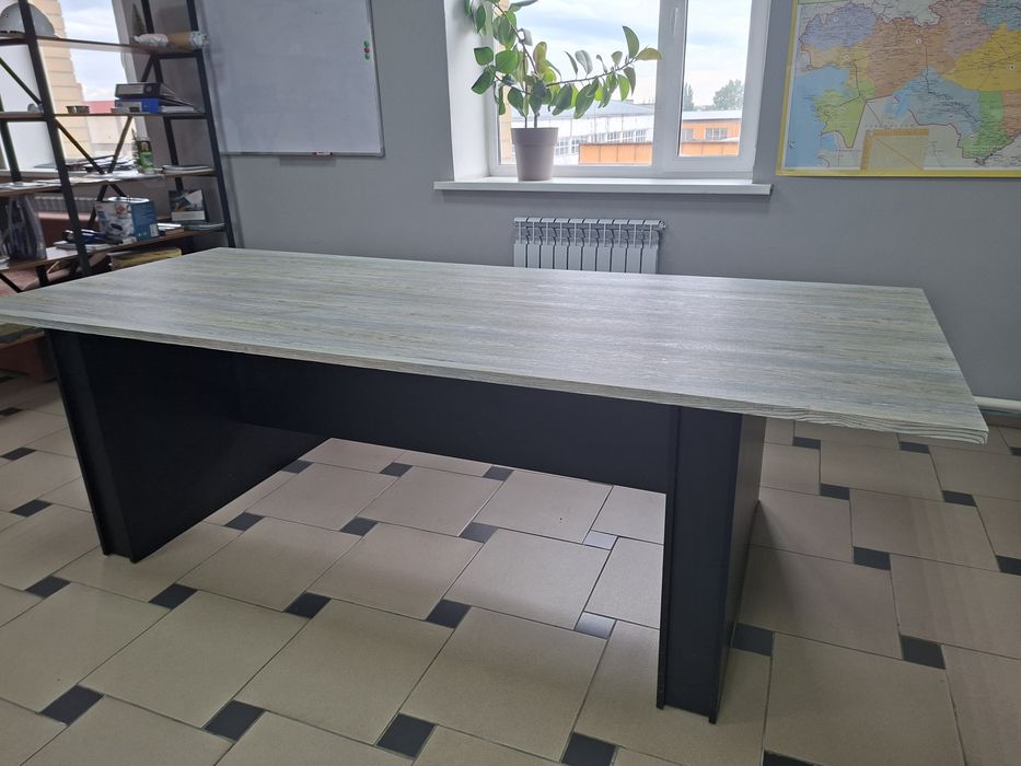 Продам стол, 270см длина