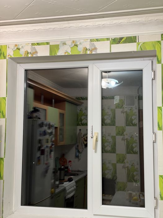 Продам окно пластиковое  б/у