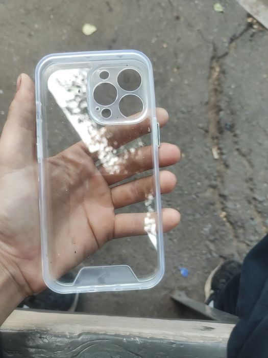 Продам чехол на айфон 13про