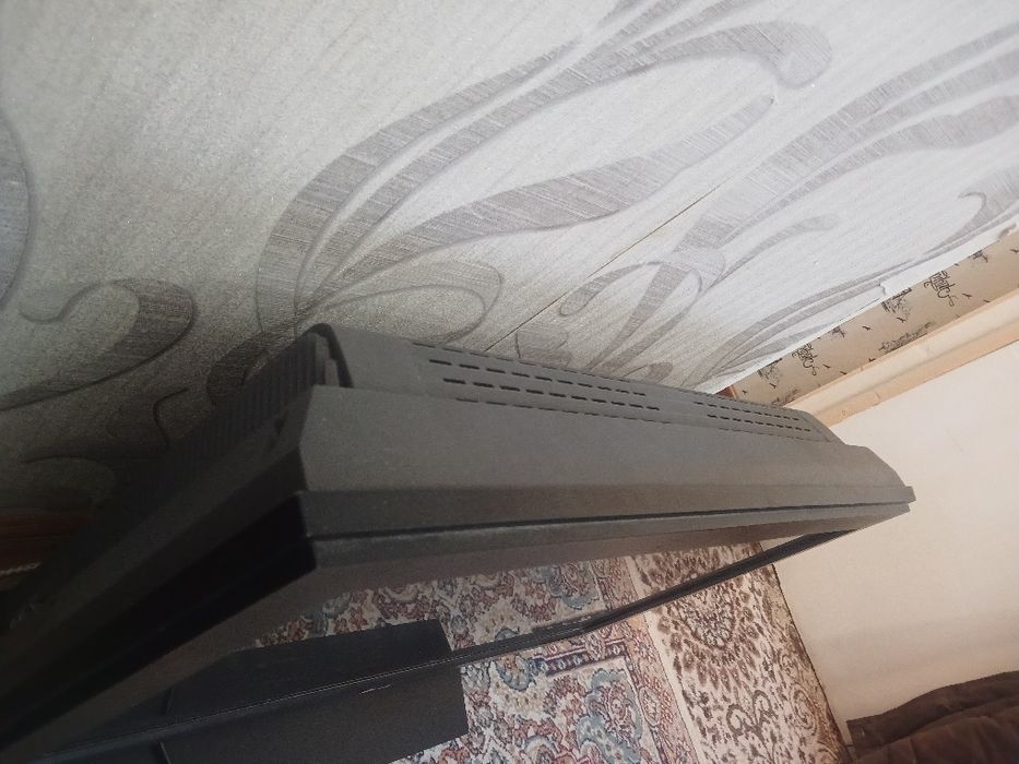 Телевизор  большой