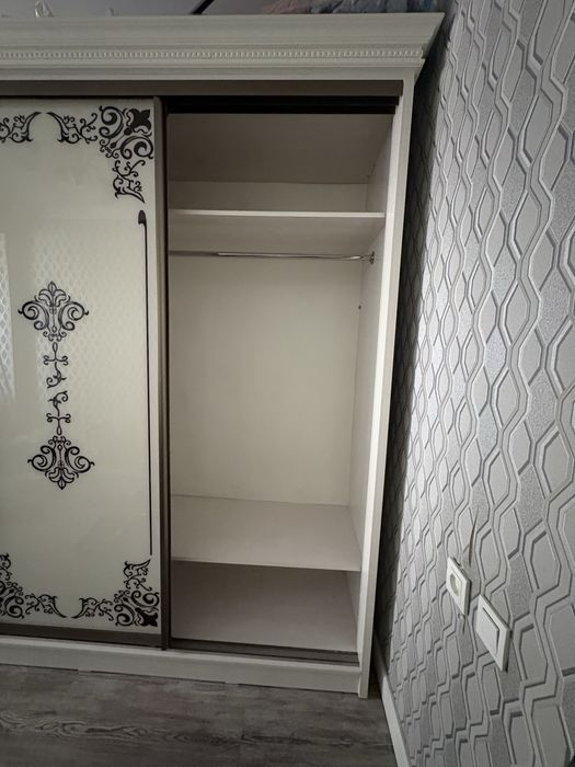 Шкаф купе вместительный 1,5*2,20