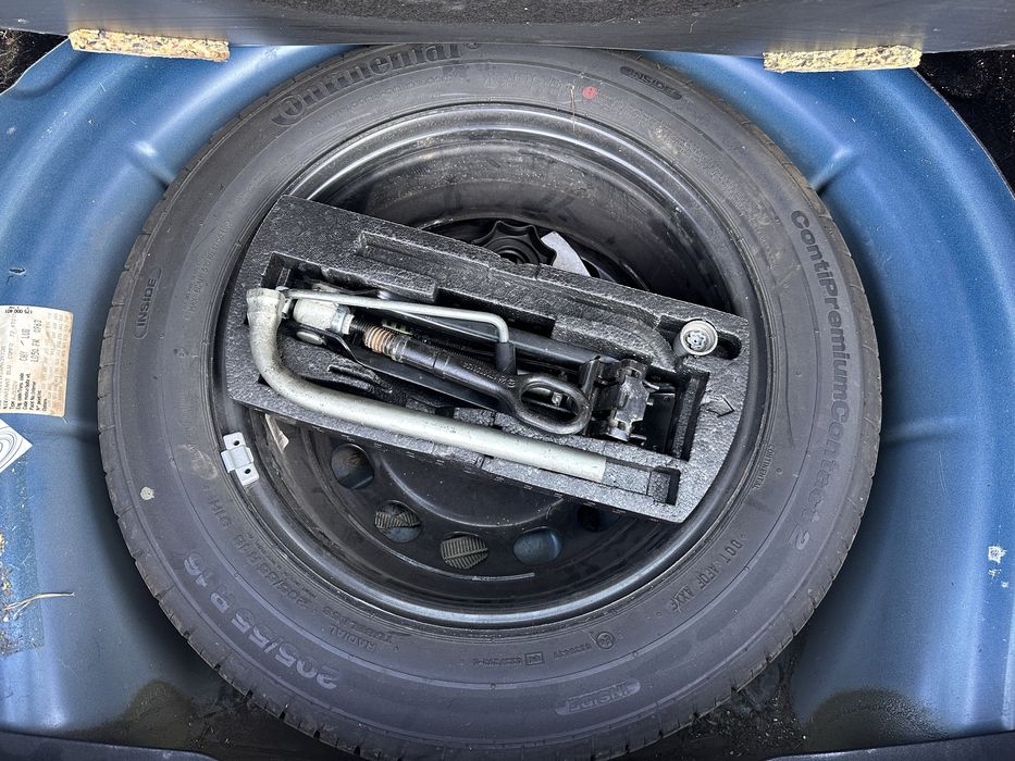 Фв голф 6 1.6тди комби на части / vw golf 6 1.6tdi