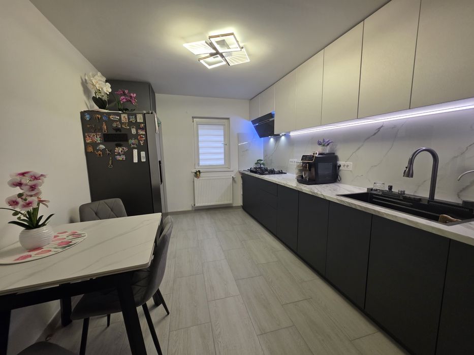 Apartament 4 camere, etaj 1