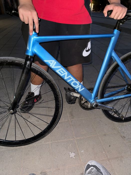 Aventon  mataro.