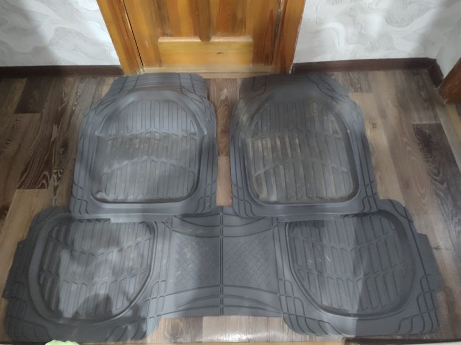 Автомобильные коврики.