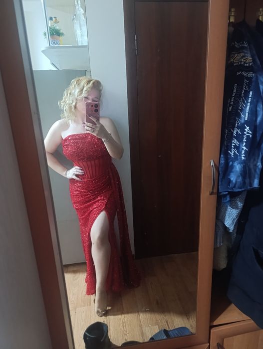 Вечернее платье новое