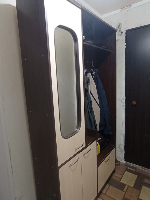 Срочно! Шкаф в прихожую