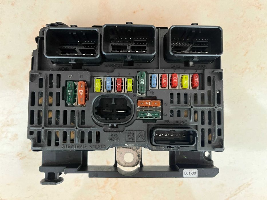 Бушонно табло Бушониера BSM L01-00 БСМ Л01-00 Peugeot Пежо 407 pejo