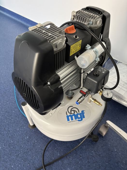 Vand unit dentar RITTER , compresor si pompa  de aspiratie