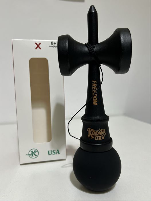 Kendama USA Freedom - Bila Mată/Rubber Grip + Cupe Mari