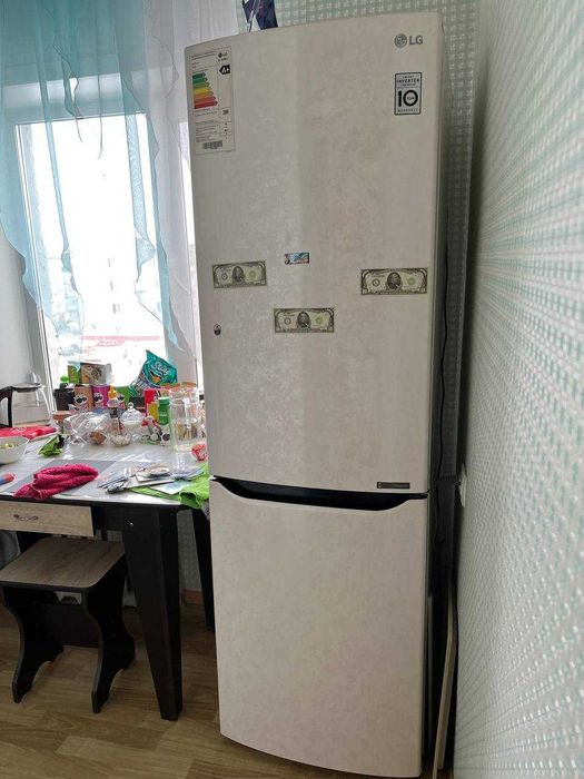 Продам Холодильник