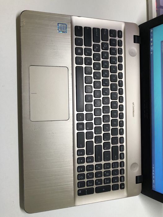 Ноутбук ASUS ddr4
