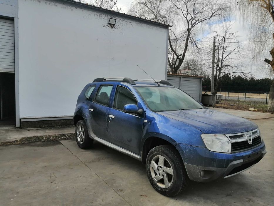 Dezmembram Dacia Duster