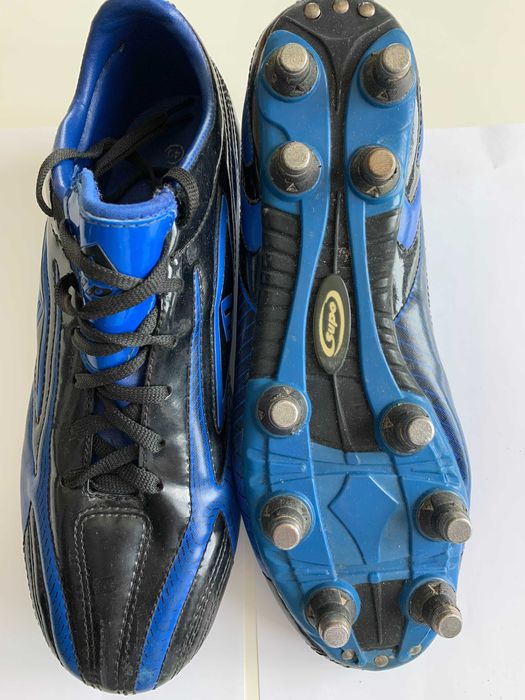 Футбольные бутсы