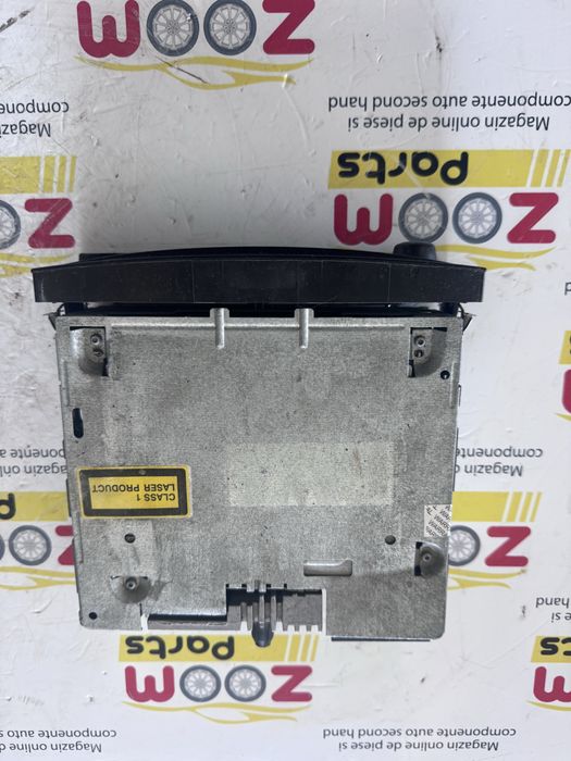 Unitate audio radio casetofon VW Passat B6 2005-2010