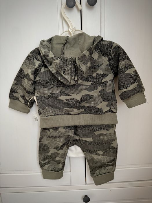 Лот Бебешки комплекти р-р 56,62,68-74 момче