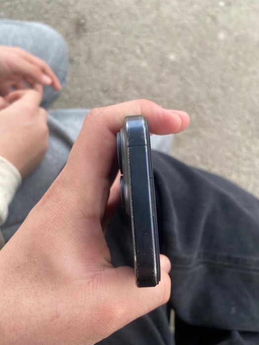 Айфон 15 про  256гб