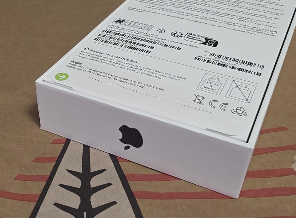 ЗАПЕЧАТАН 128GB iPhone 16 Гаранция от A1 до 2028 Black | Черен