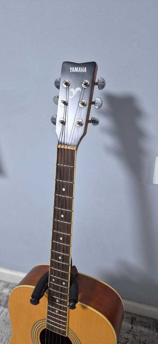 Гитара акустическая Yamaha F370 (+ стойка)