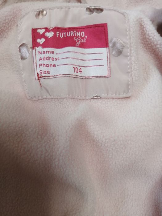 Продам куртки на девочку