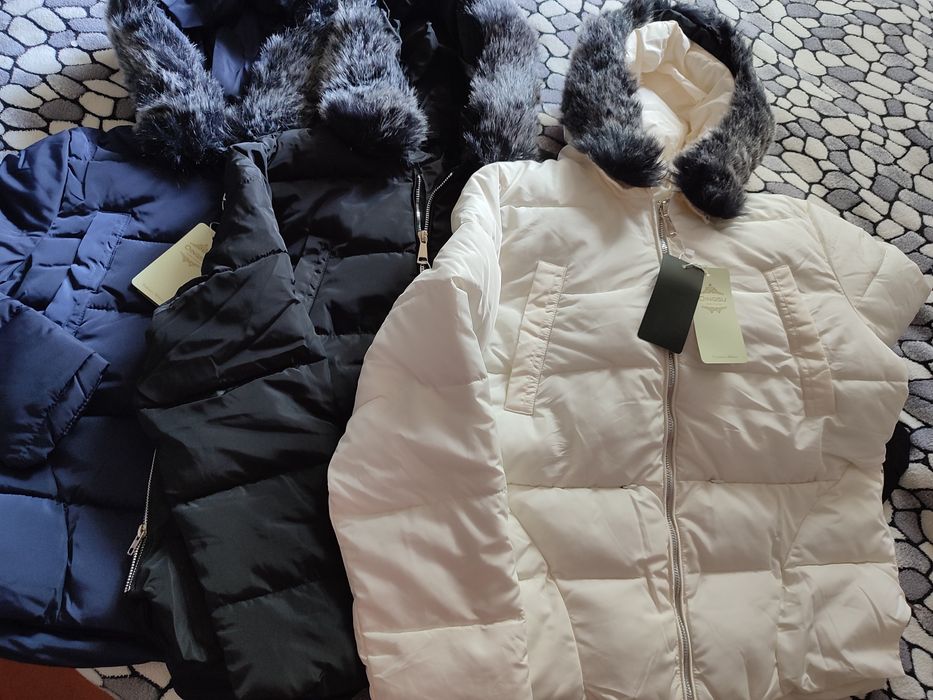 Продам куртки подростковые для девочек