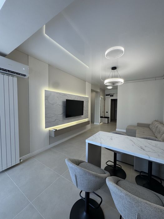 Închiriez apartament 2 camere Premium Mamaia Nord Năvodari