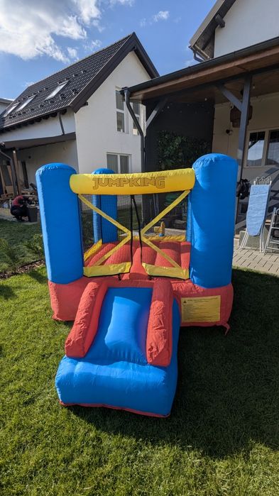 Castel gonflabil copii