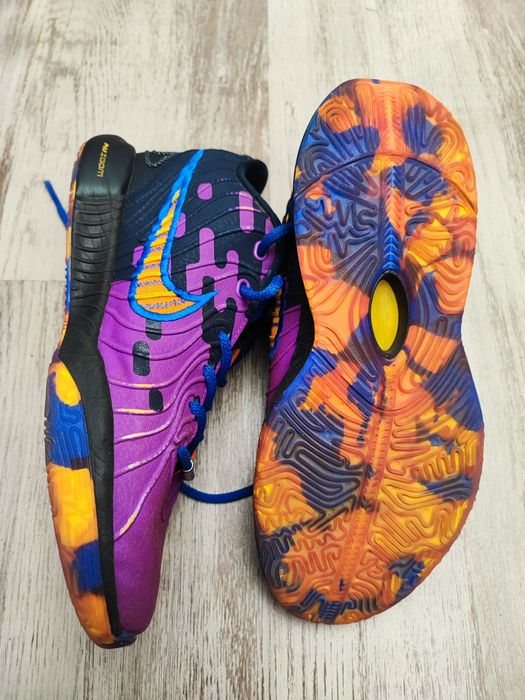 Vând Adidasi baschet Nike Lebron 21