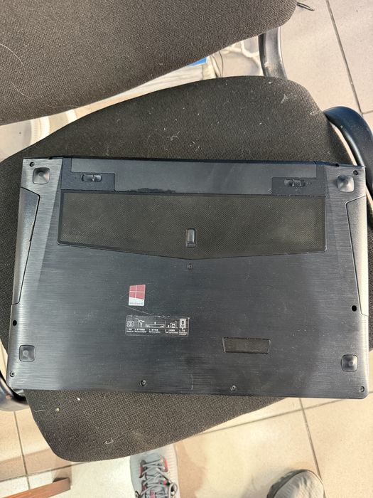 Vand laptop lenovo ideapad y510p i5 4200m 8gb hdd 1 tera nvidia gt 755 full hd 15,6 inch