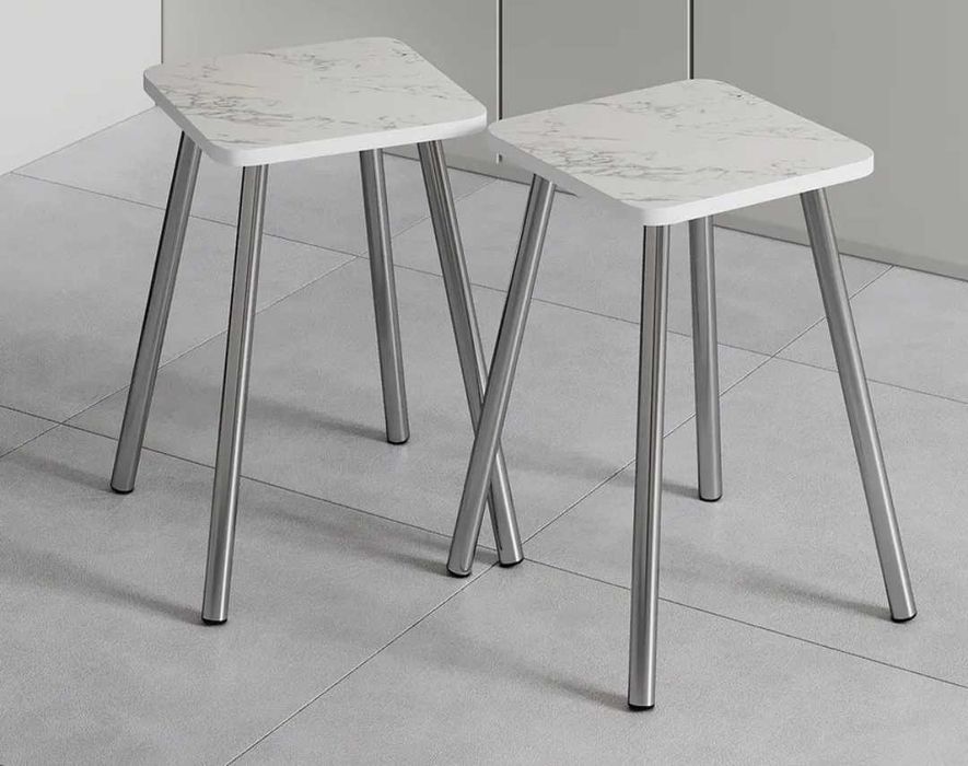 Тумбочка для обуви. Табуретки.