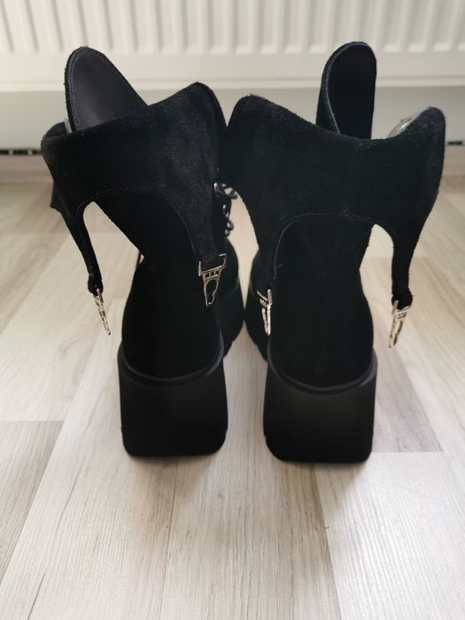 Bocanci Moja Monroe piele intoarsa nr 38