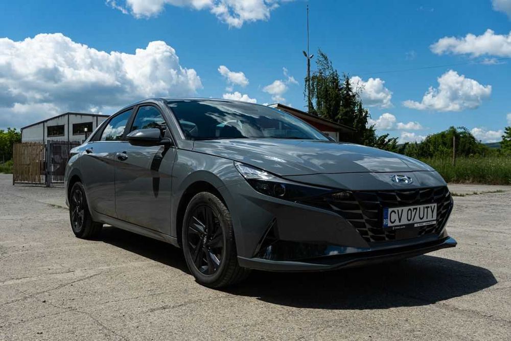 Hyundai Elantra Highway