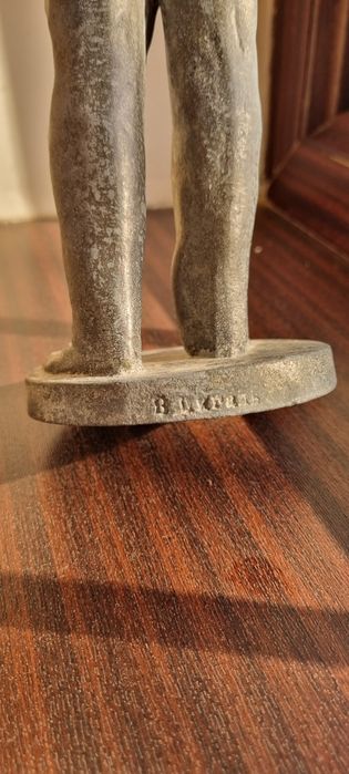 Статуетка Ленина