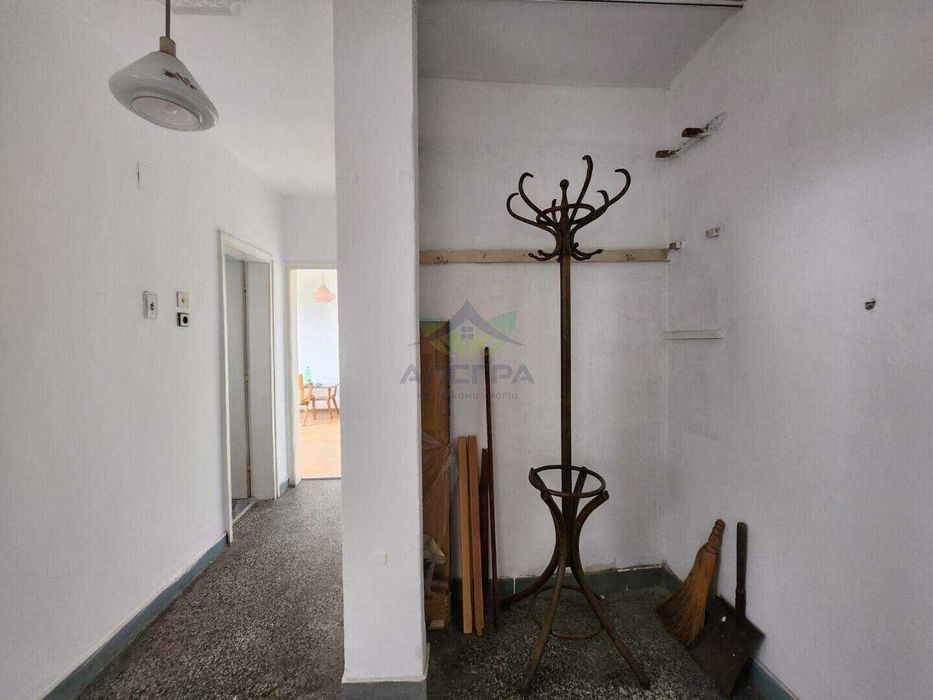 Продава се Двустаен апартамент в Пазарджик, Център - 62 кв.м за 968 €/кв.м - Снимка #3