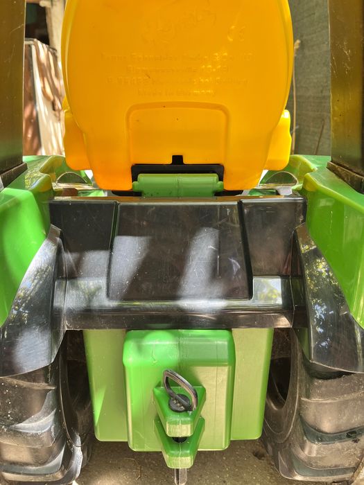 Педално тракторче John Deere с преден товарач Farmtrac