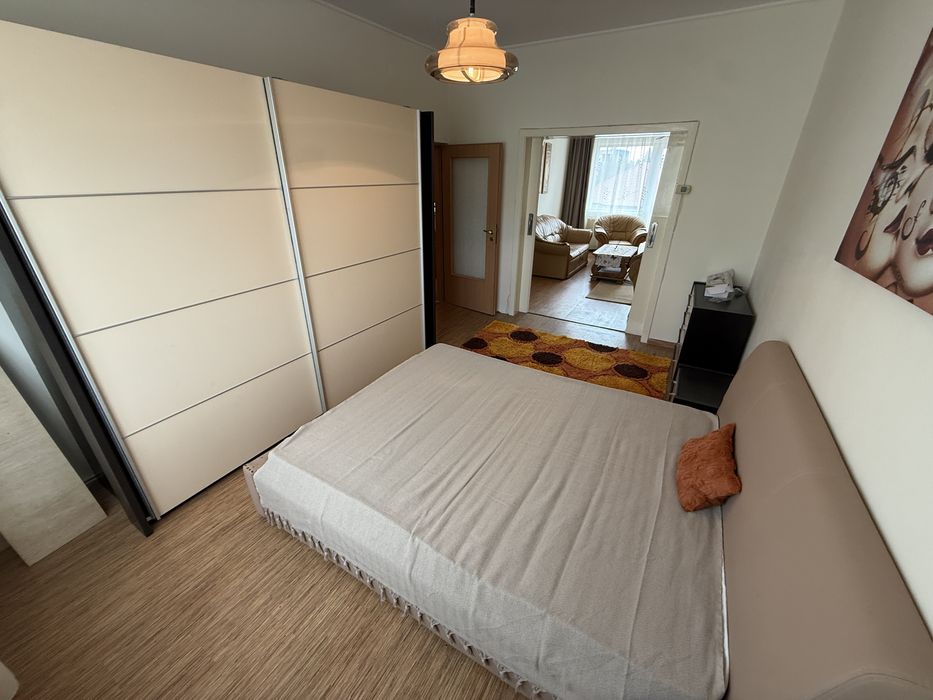 Ofer spre inchiriere Apartament 3 Camere in zona Centrala Bd. Traian