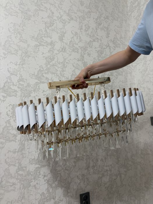 Люстра в отличном состояний