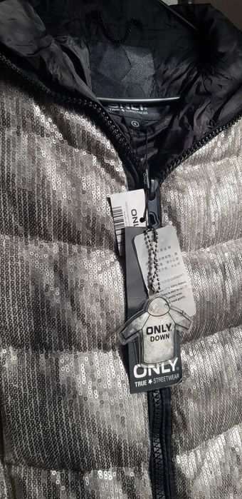ново преходно яке ONLY размер S
