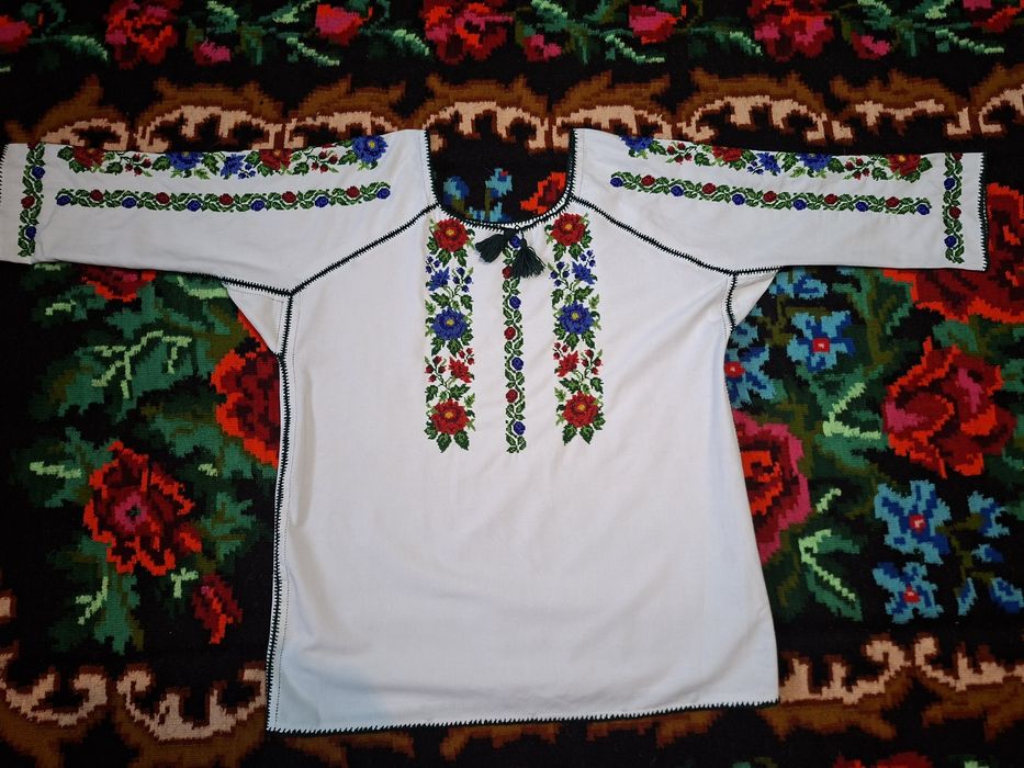 Ie traditionale de bucovina