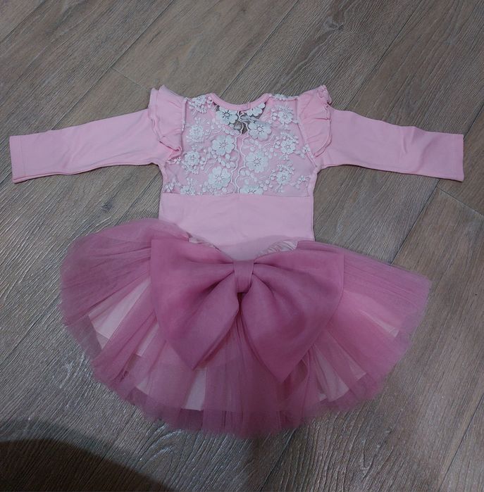 Продам платье для девочки