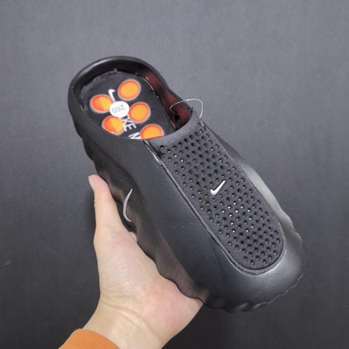 Nike Mind 001 / diferite culori