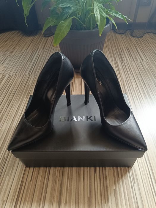 Дамски обувки BIANKI от естествена кожа