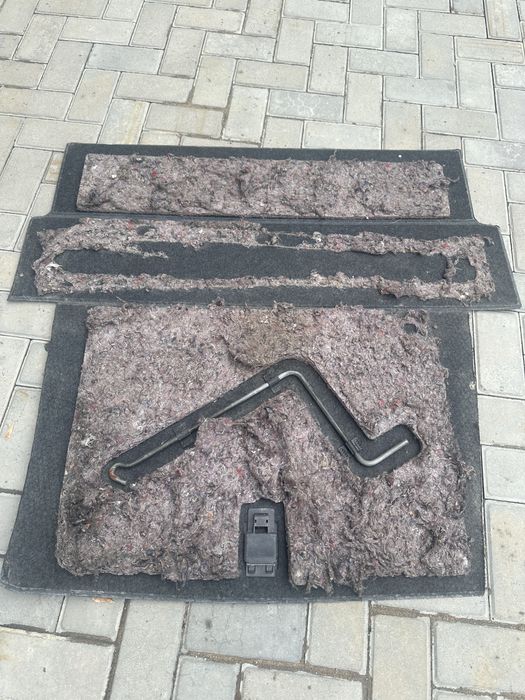 Продам коврик для subaru legacy