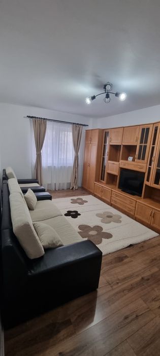 Apartament 2 camere Nicolina - de închiriat