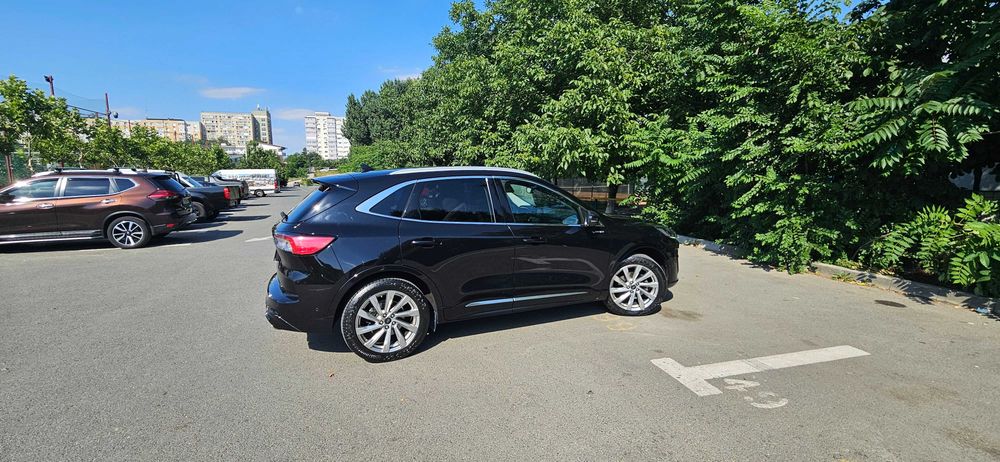 FORD Kuga 2021 — imagine 2