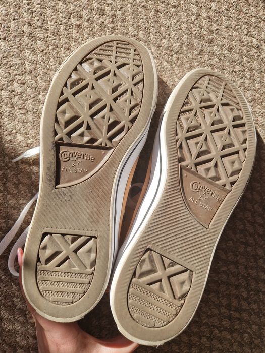 Converse, mărimea 40