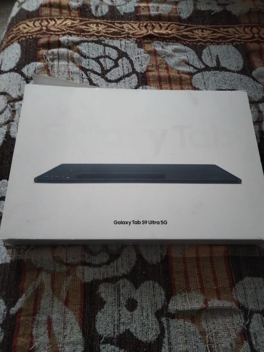 Продам срочно планшетный компьютер